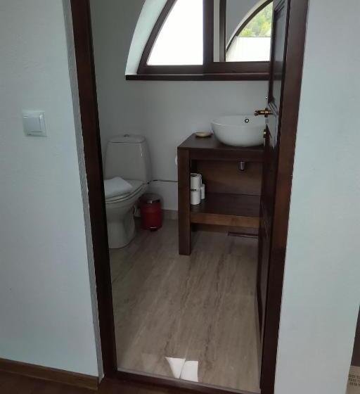 Пансион Hunnia   Huntanya