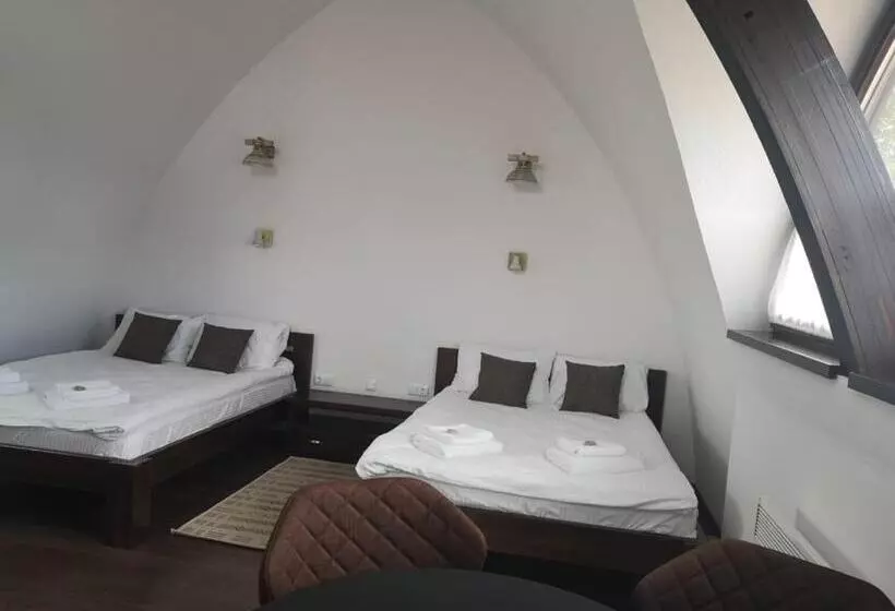 Majatalo Hunnia   Huntanya