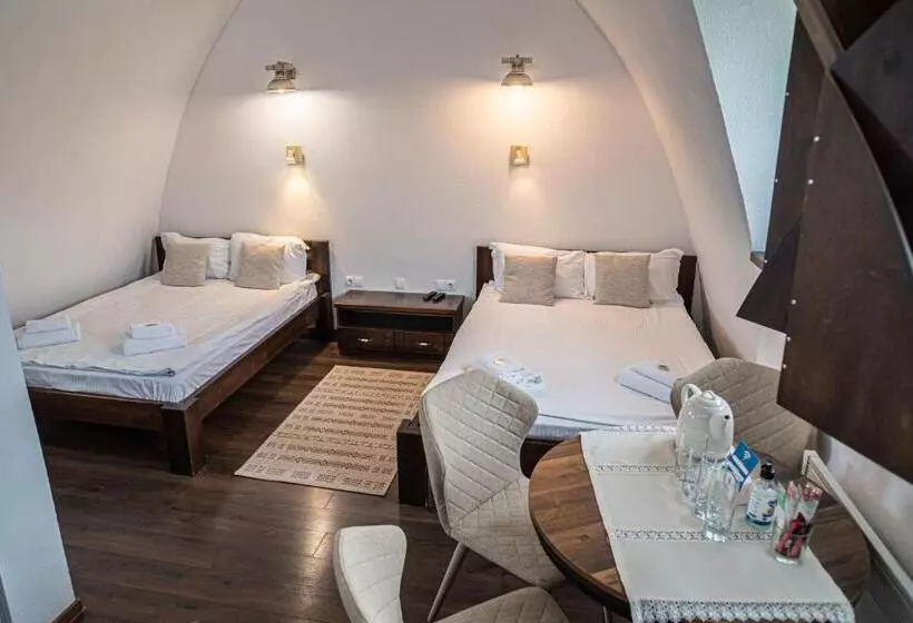 Majatalo Hunnia   Huntanya