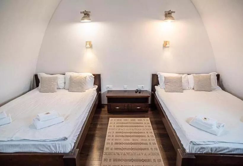 Majatalo Hunnia   Huntanya