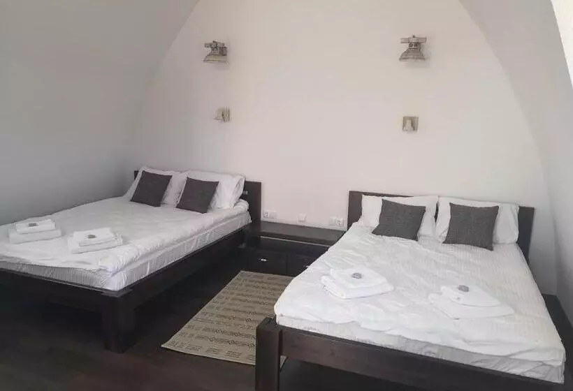 Majatalo Hunnia   Huntanya