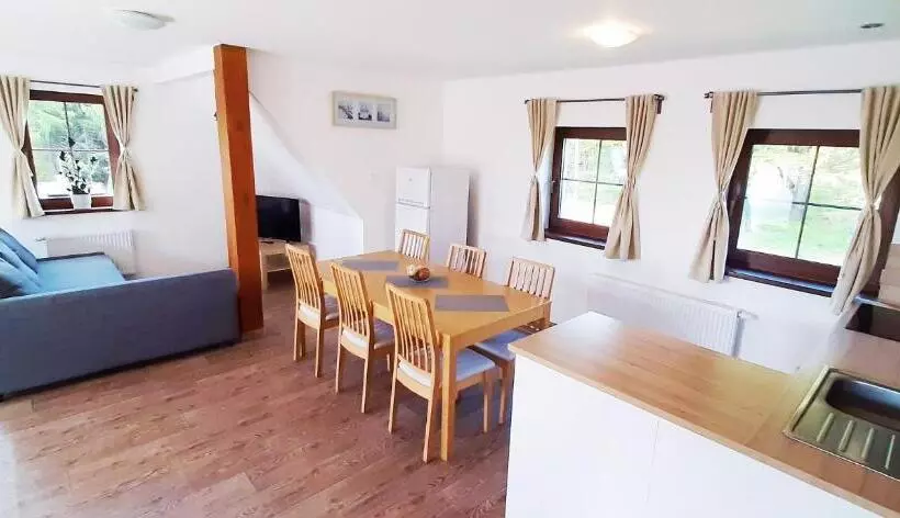 Majatalo Penzion Studánka, Klíny