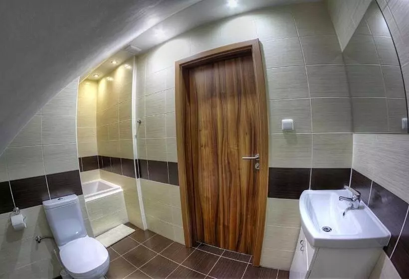 Majatalo Penzion Studánka, Klíny