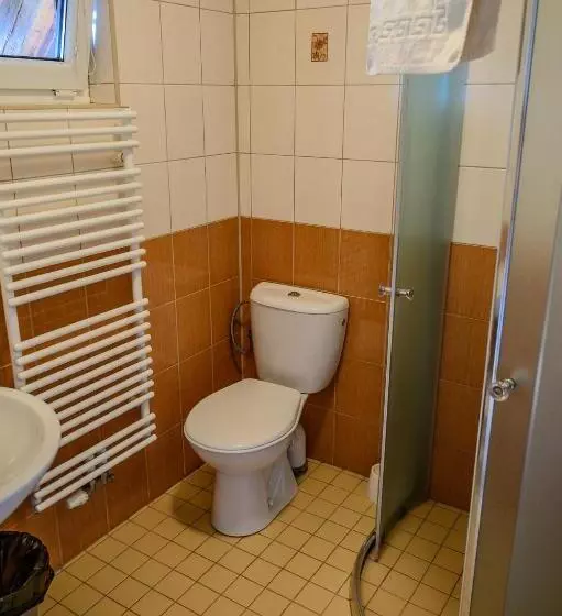 Majatalo Penzion Tyra