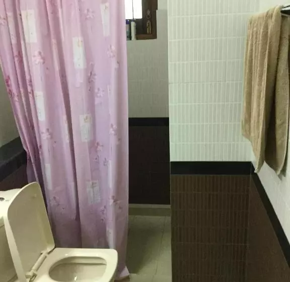 تختخواب و صبحانه Avondale Colombo