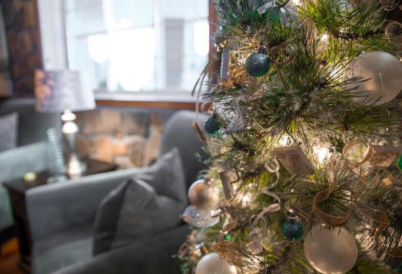 مبيت وإفطار La Maison Bleue Du Lac Wallace