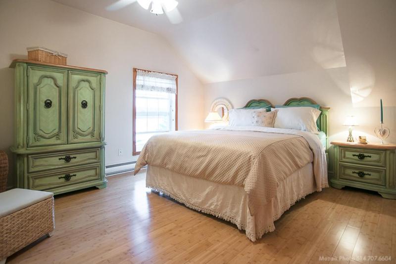 住宿加早餐  La Maison Bleue Du Lac Wallace