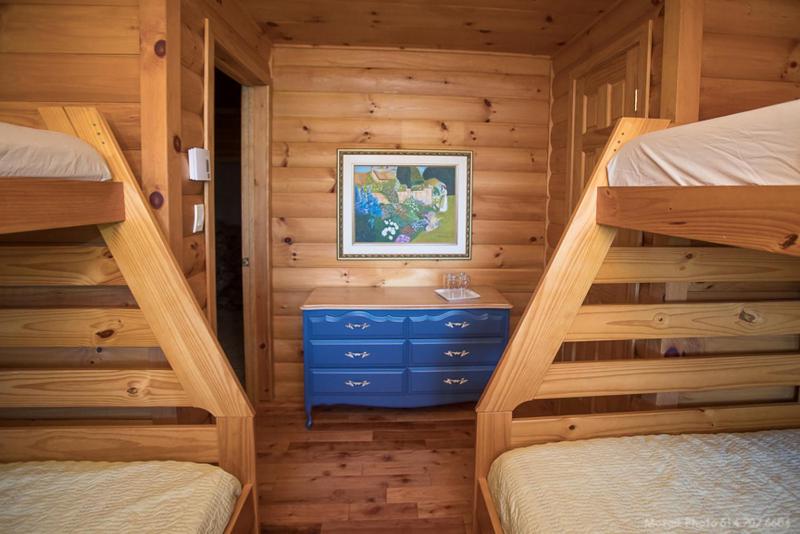 مبيت وإفطار La Maison Bleue Du Lac Wallace