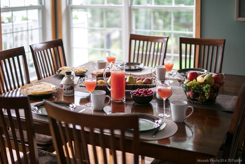 مبيت وإفطار La Maison Bleue Du Lac Wallace