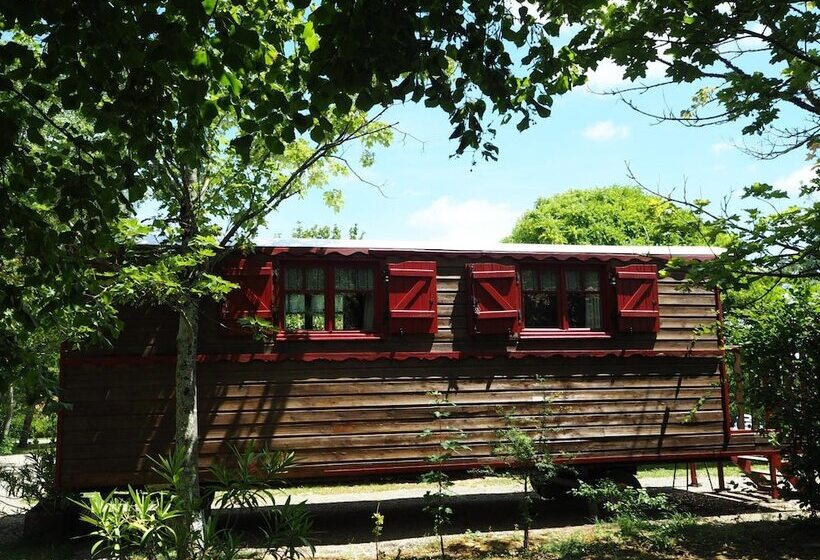 צימר La Roulotte Des Mousquetaires