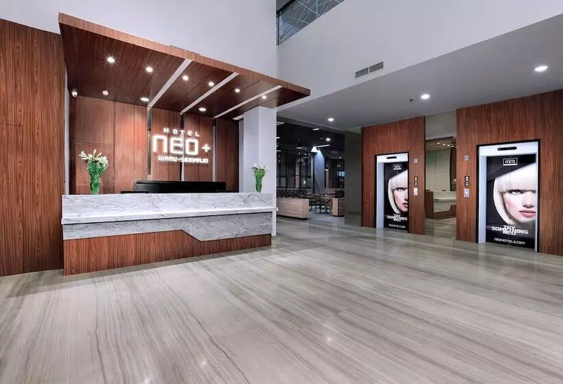 Hotelli Neo+waru Sidoarjo By Aston