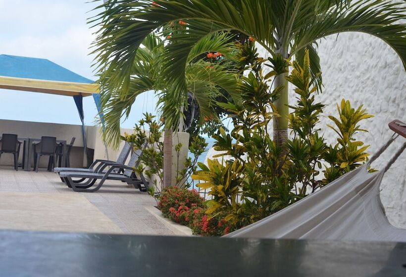 Hotel Paradise Beach