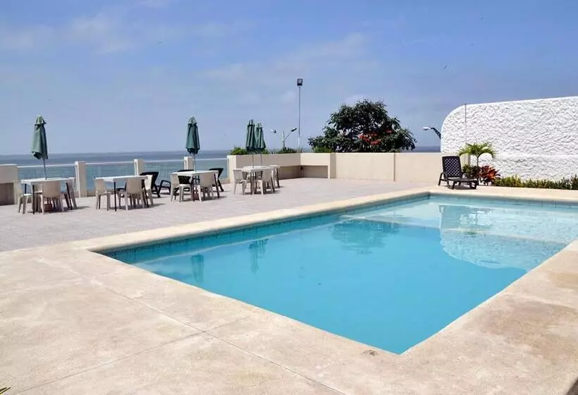 ホテル Paradise Beach