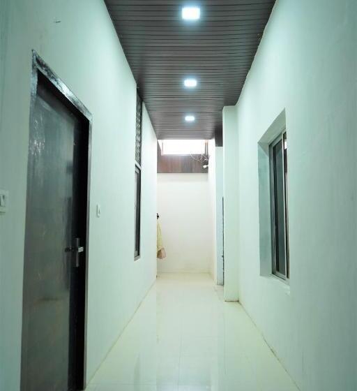 Отель Siddharth