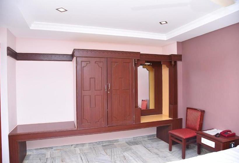 Hotel Subhalakshmi Palace