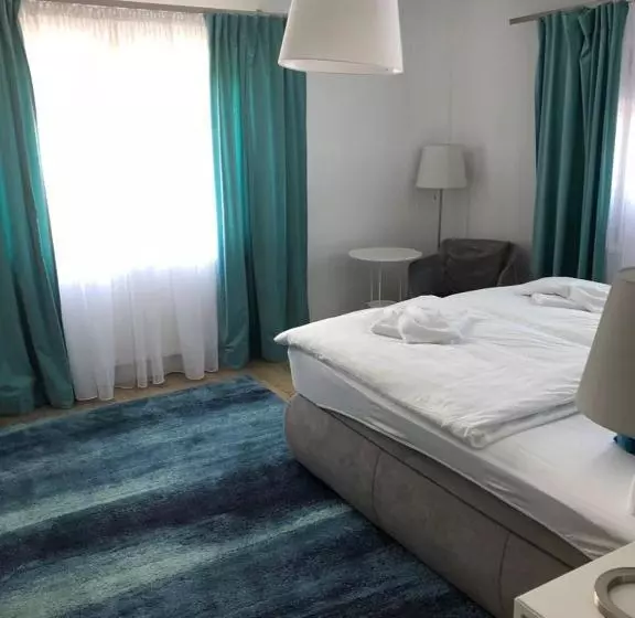 Zum Bahnhöfle Restaurant & Hotel   Albbruck Am Rhein