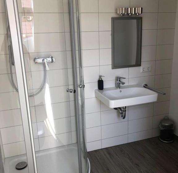 Zum Bahnhöfle Restaurant & Hotel   Albbruck Am Rhein