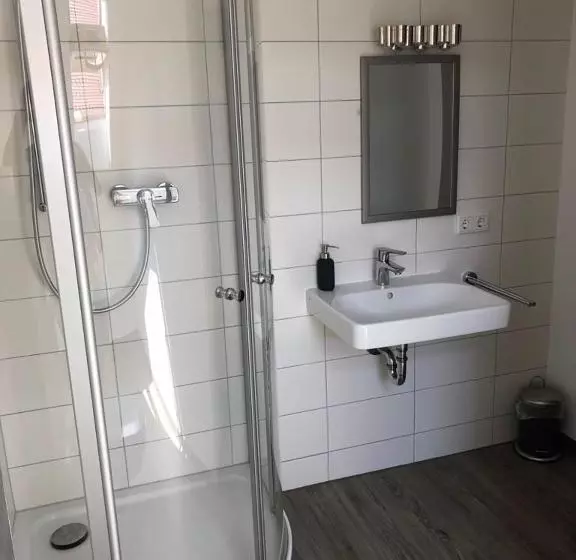 Zum Bahnhöfle Restaurant & Hotel   Albbruck Am Rhein