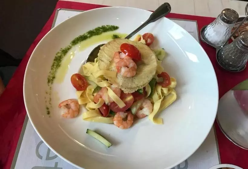 Zum Bahnhöfle Restaurant & Hotel   Albbruck Am Rhein