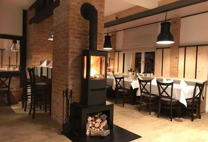 Zum Bahnhöfle Restaurant & Hotel   Albbruck Am Rhein