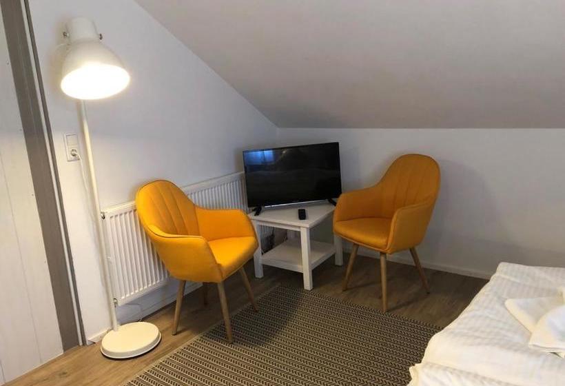 Zum Bahnhöfle Restaurant & Hotel   Albbruck Am Rhein