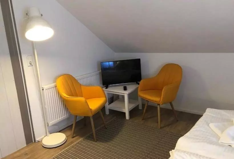 Zum Bahnhöfle Restaurant & Hotel   Albbruck Am Rhein