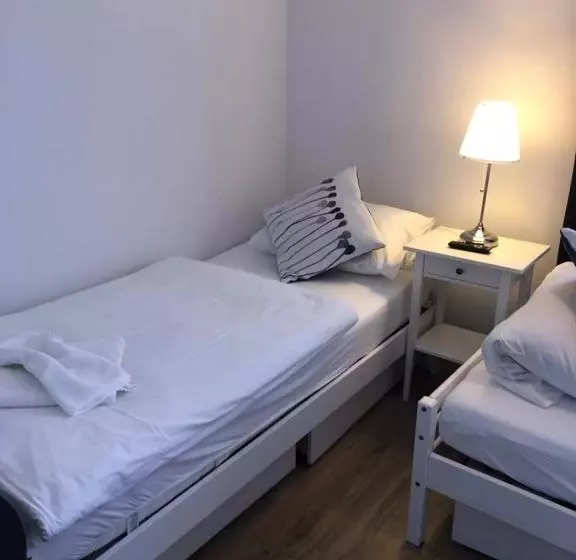 Zum Bahnhöfle Restaurant & Hotel   Albbruck Am Rhein