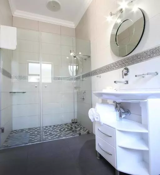 Majatalo Appledew Guesthouse