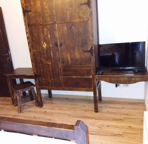 بنسيون Hanul Tentea