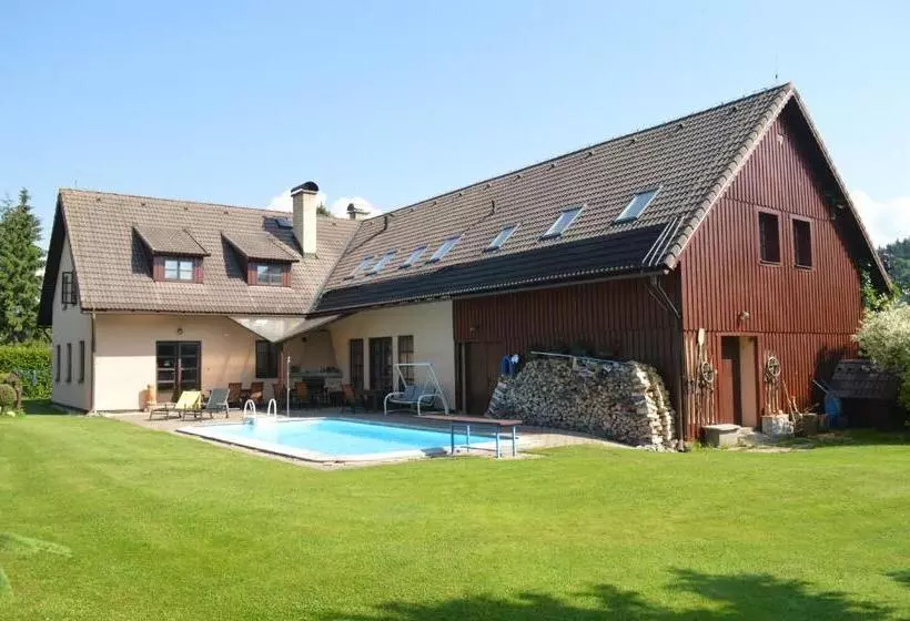 Majatalo Penzion 409