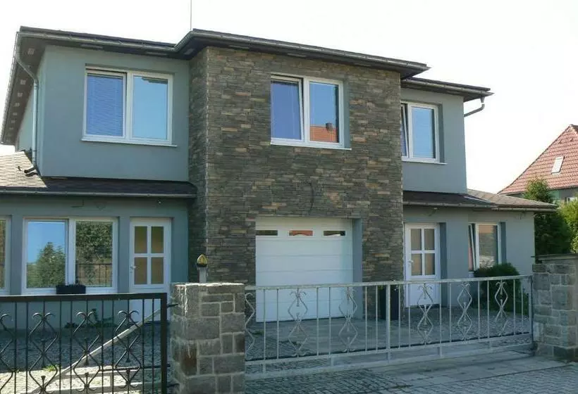 Majatalo Penzion Kolonka