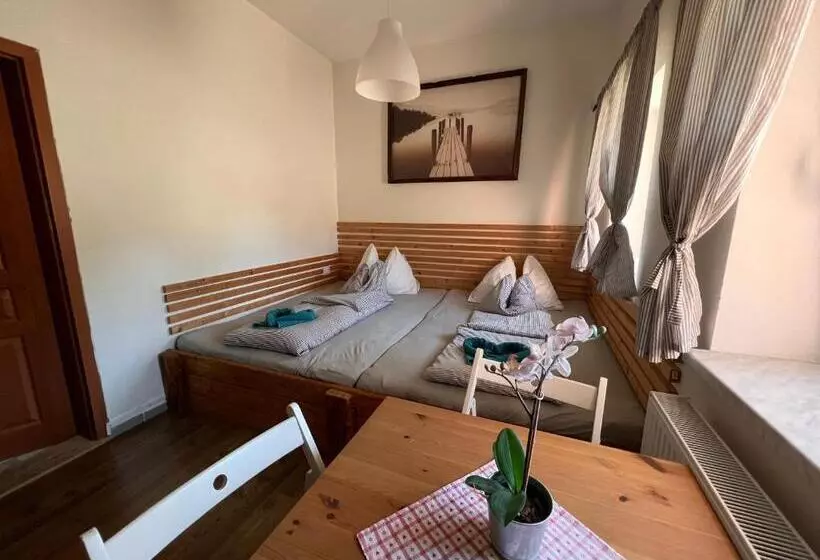 Retkeilymaja Penzion Farma žleby