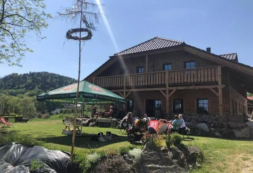 Retkeilymaja Penzion Farma žleby