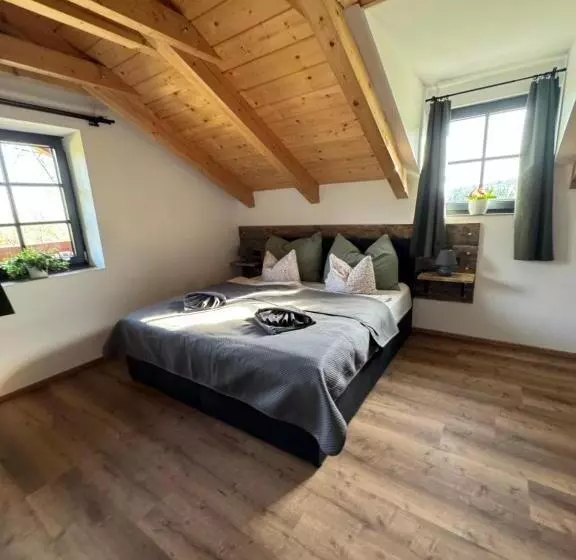 Retkeilymaja Penzion Farma žleby