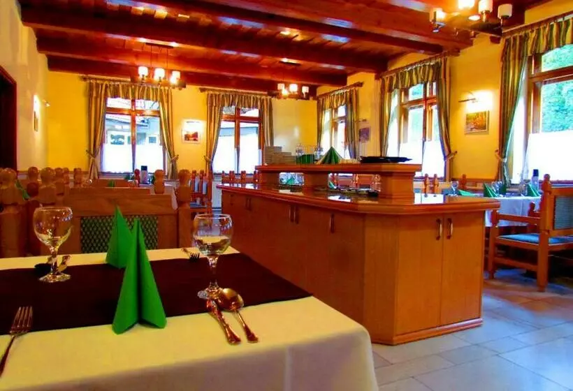 Aamiaismajoitus (B&B) Odvaskő étterem és Panzió