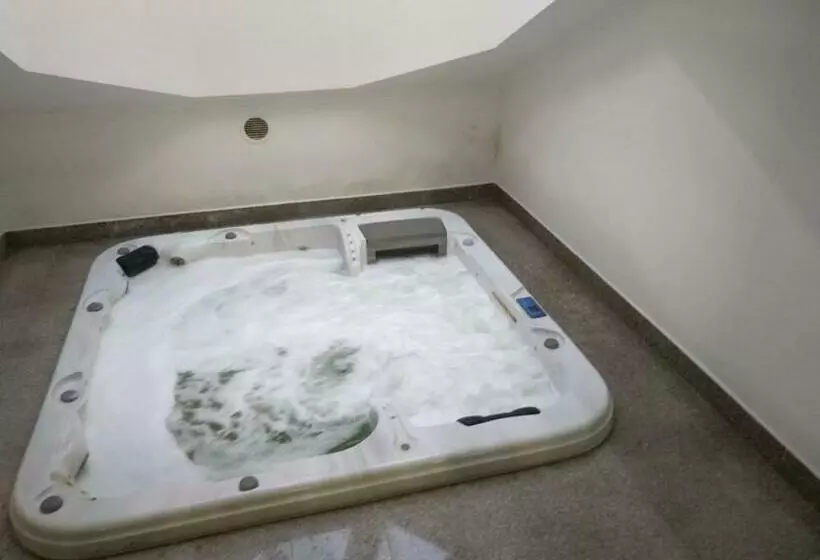 Aamiaismajoitus (B&B) Odvaskő étterem és Panzió