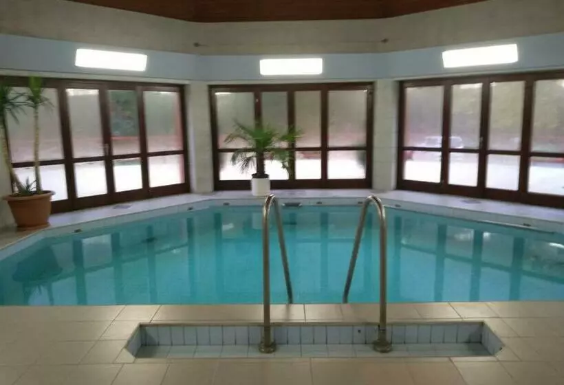 Aamiaismajoitus (B&B) Odvaskő étterem és Panzió