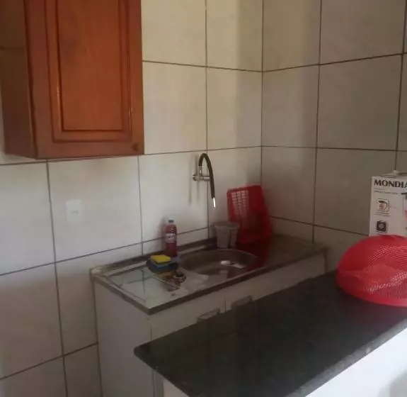 Casa Do Mochileiro Airport Hostel & Pousada