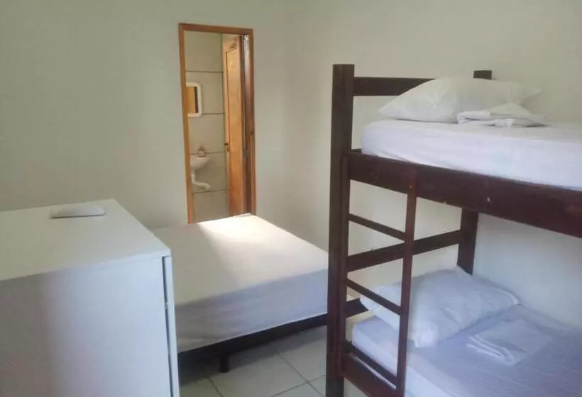 Casa Do Mochileiro Airport Hostel & Pousada