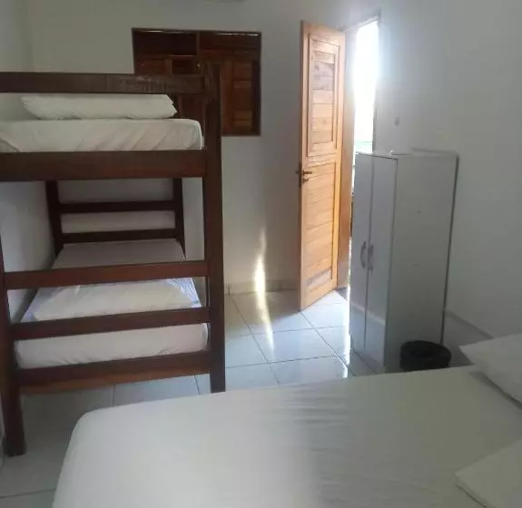 Casa Do Mochileiro Airport Hostel & Pousada