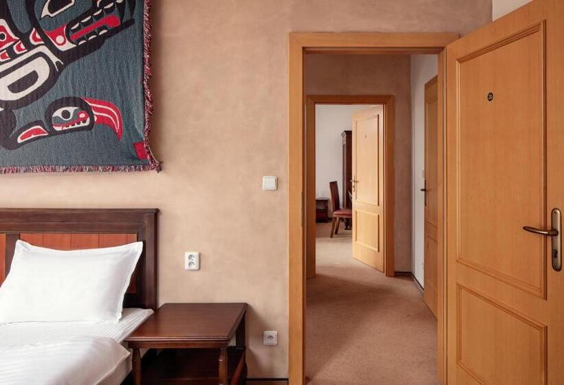 בית מלון כפרי Javor