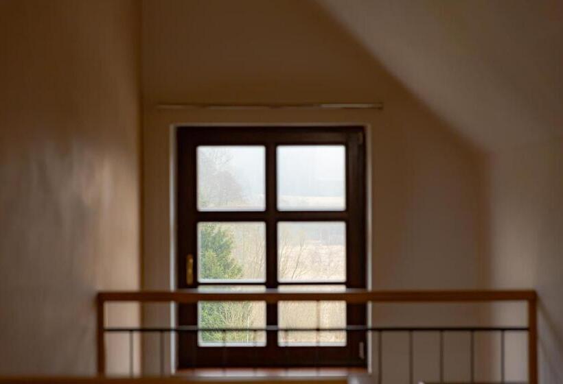 בית מלון כפרי Javor