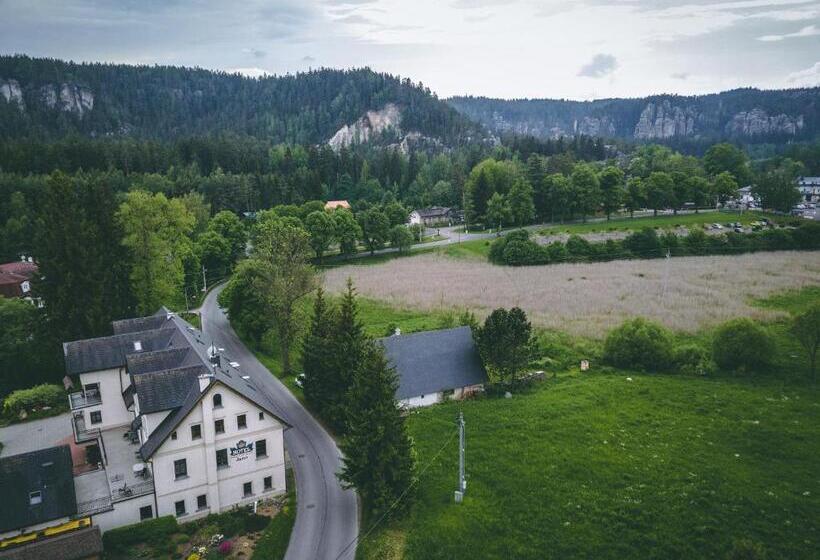 בית מלון כפרי Javor