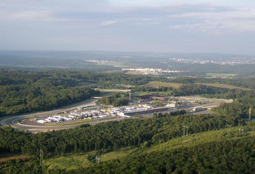 בית מלון כפרי Kobero