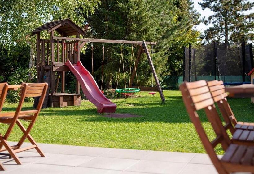 בית מלון כפרי Kobero