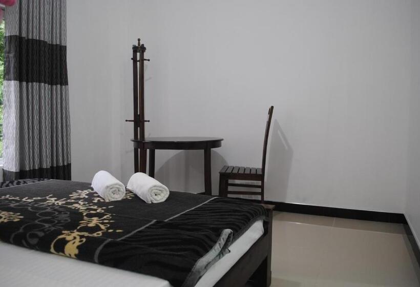 Otel Mountain Villa Adam S Peak