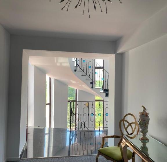 酒店 Resort Plaza Lake