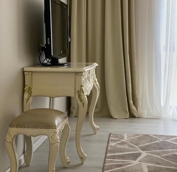 酒店 Resort Plaza Lake