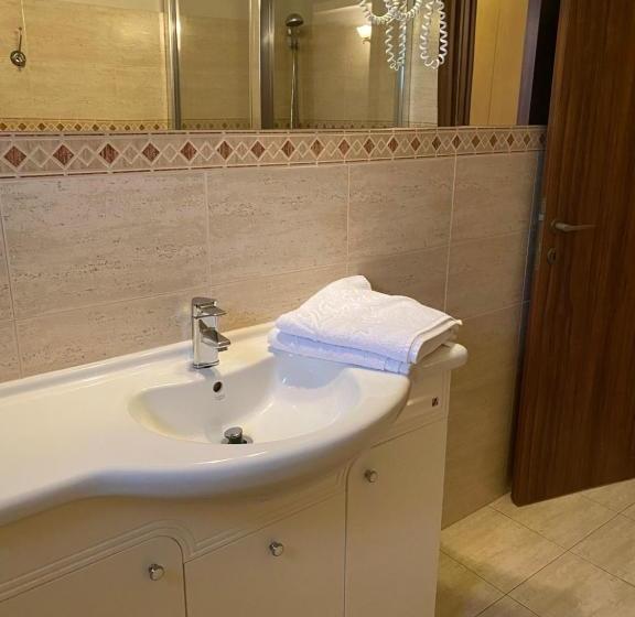 酒店 Resort Plaza Lake