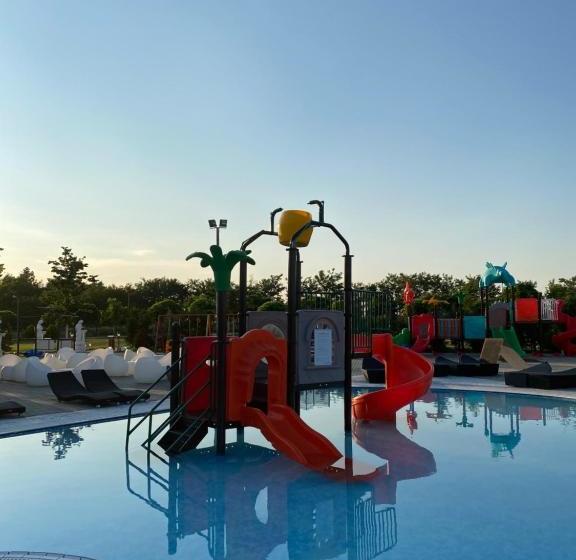 酒店 Resort Plaza Lake